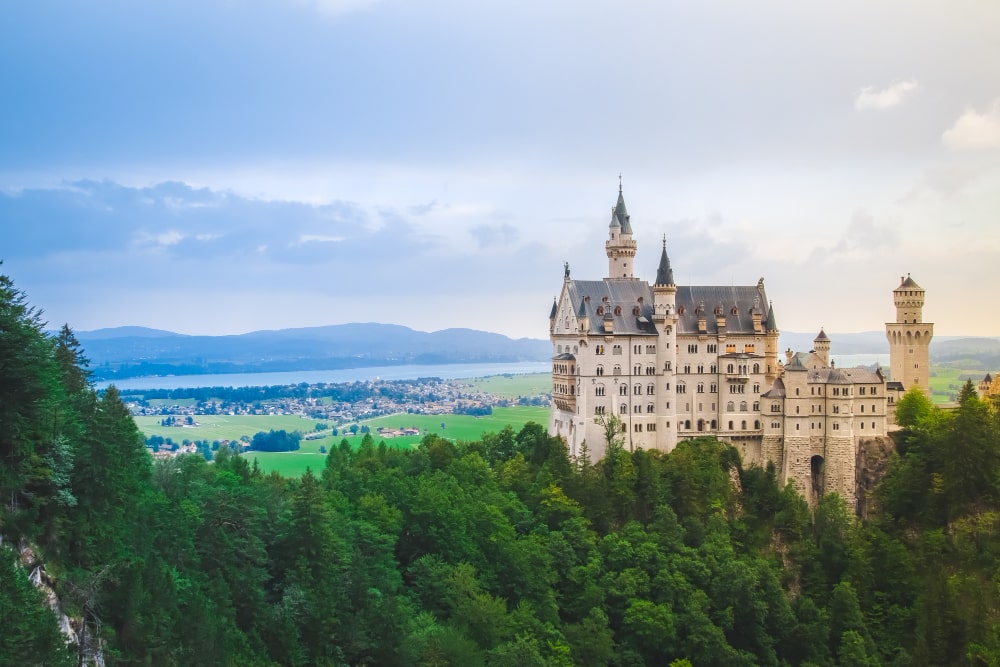 Neuschwanstein castle 2-min